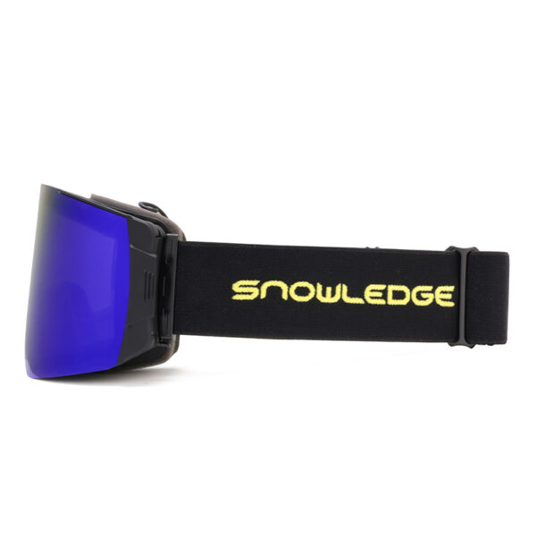 32L snow goggles adjustable strap